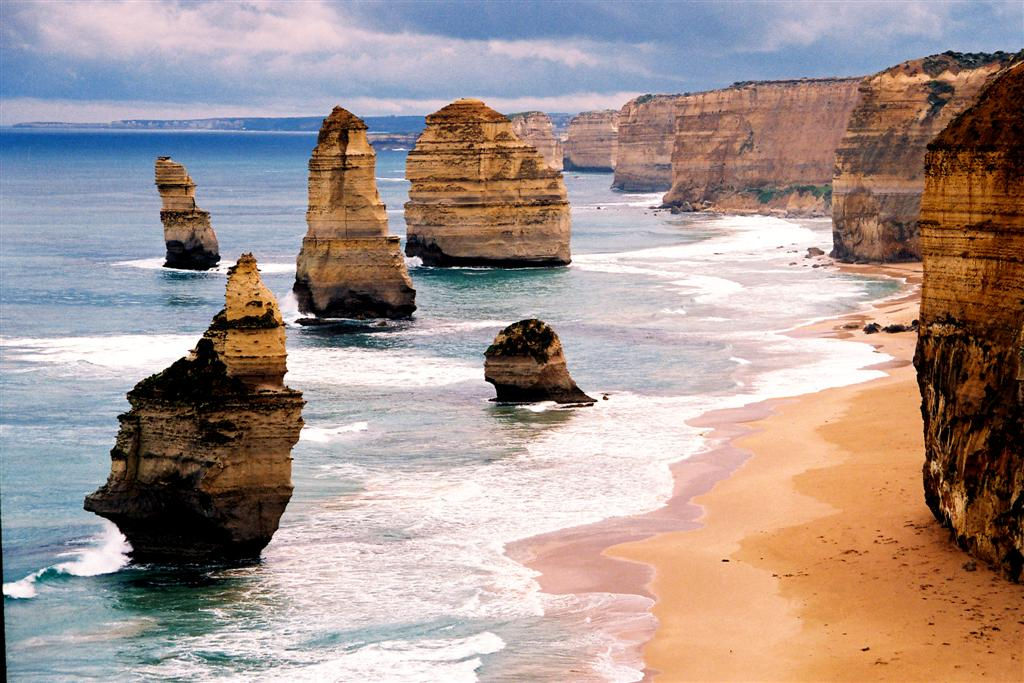 Explore Australia’s Twelve Apostles: A Comprehensive Travel Guide